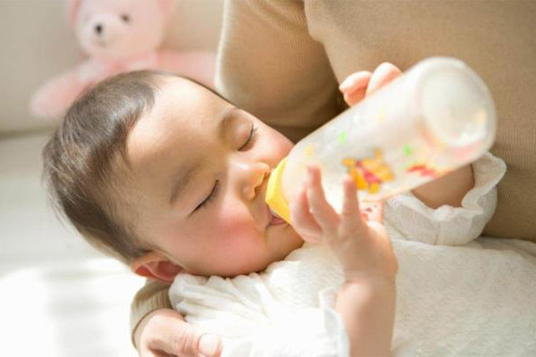 全国首部母乳喂养地方法规通过:广州6类场所不设母婴室将被罚款